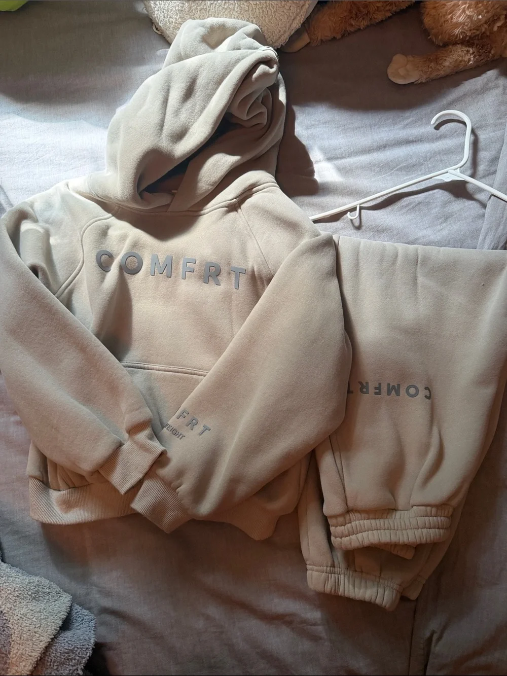 COMFRT Kids Beige Hoodie & Sweatpants Set